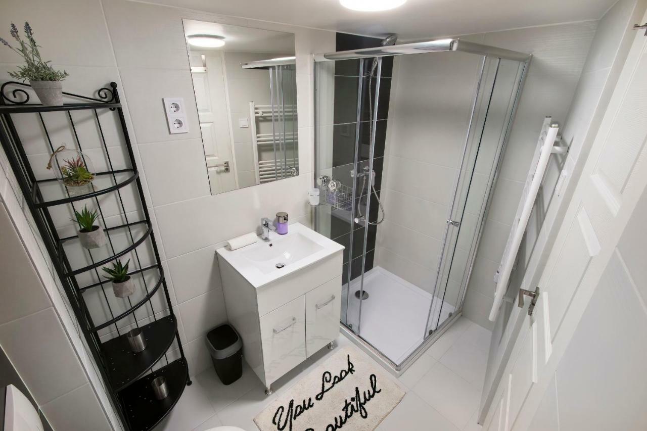 Premium Apartment by Hi5 - Szent Istvan 9 Budapest Kültér fotó
